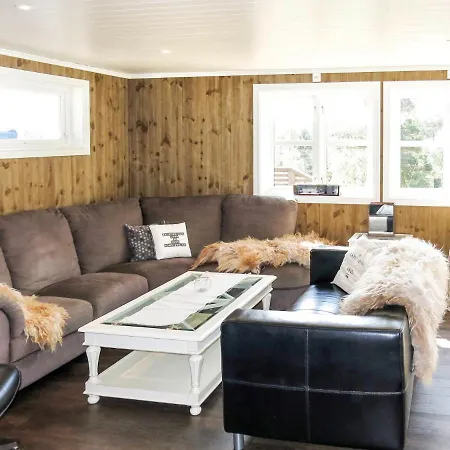 Chalet Doghouse - Sow048 By Interhome