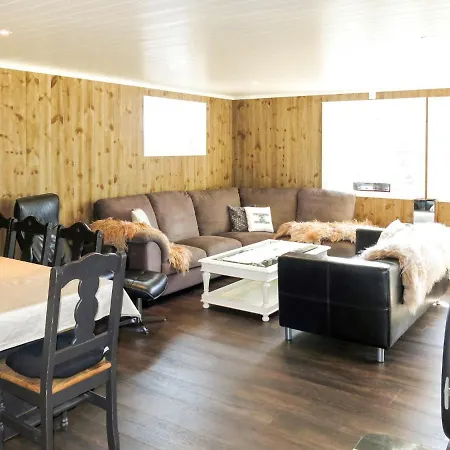 Doghouse By Interhome *